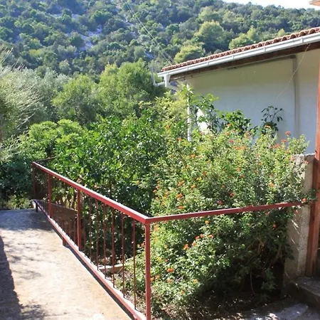 And By The Sea Zaklopatica, - 8339 3*