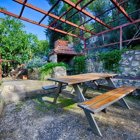 And By The Sea Zaklopatica, - 8339 3* Lastovo