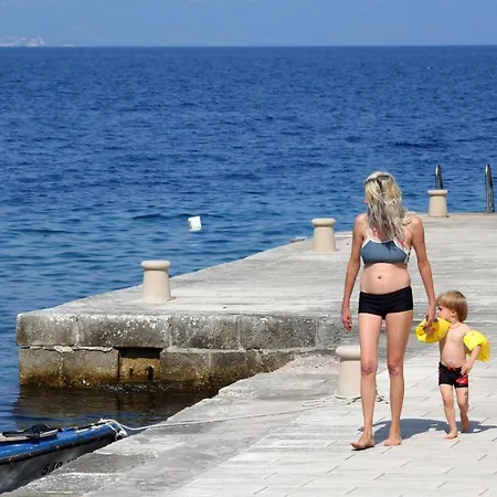 And By The Sea Zaklopatica, - 8339 3* Lastovo