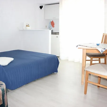 And By The Sea Zaklopatica, - 8339 Gasthof Lastovo