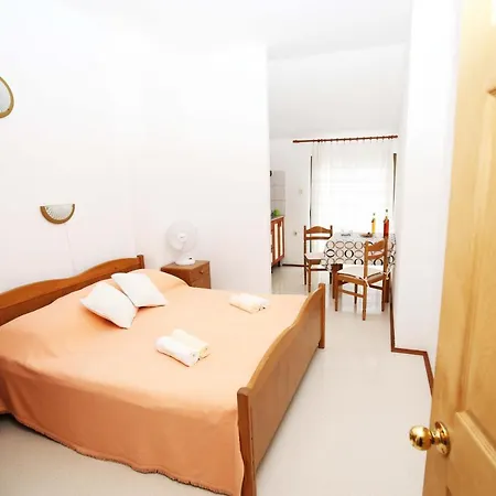 And By The Sea Zaklopatica, - 8339 Gasthof Lastovo