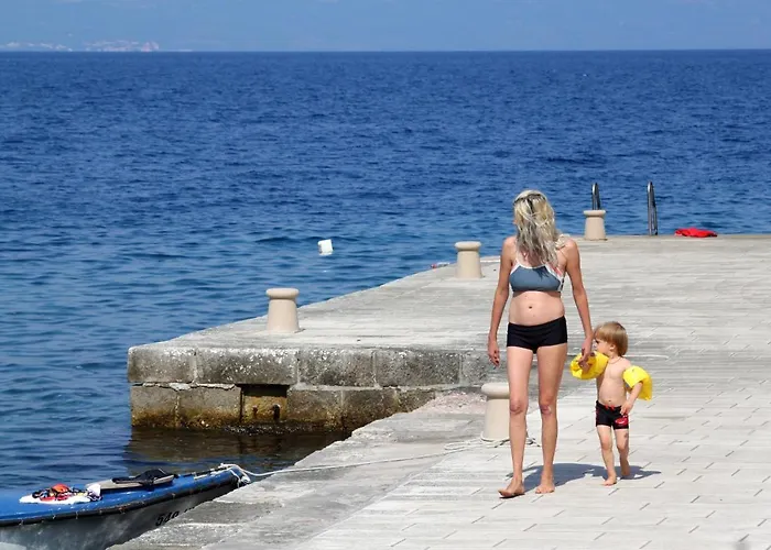 And By The Sea Zaklopatica, - 8339 3* Lastovo