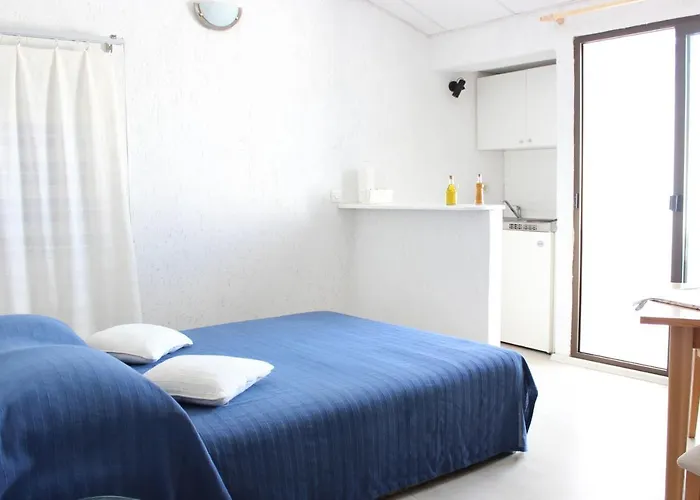 招待所 And By The Sea Zaklopatica, - 8339